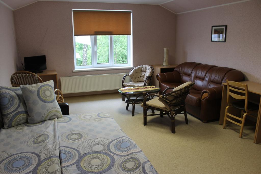 Latvijas Sarkana Krusta Viesnica Rēzekne Zimmer foto