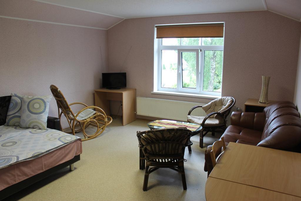 Latvijas Sarkana Krusta Viesnica Rēzekne Zimmer foto
